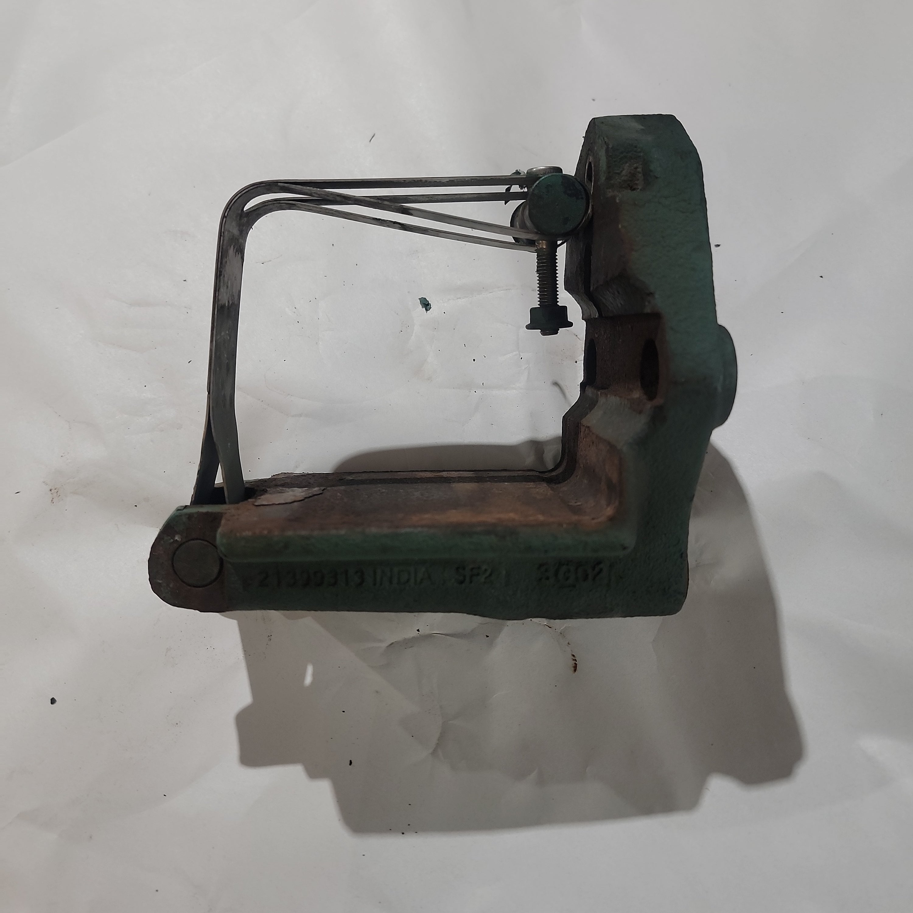 Volvo 21399313 Engine Support Bracket | Used