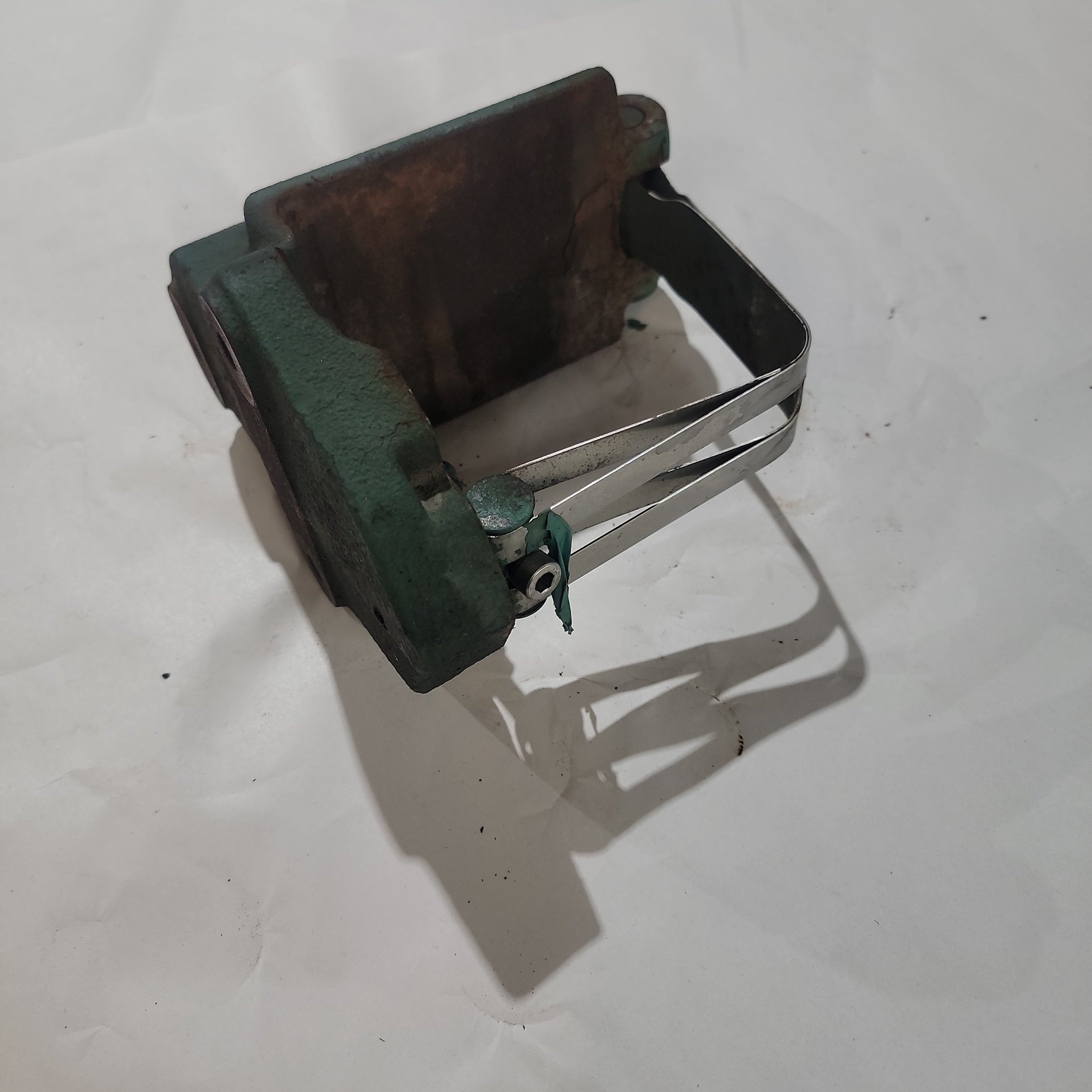 Volvo 21399313 Engine Support Bracket | Used │ Volvo 