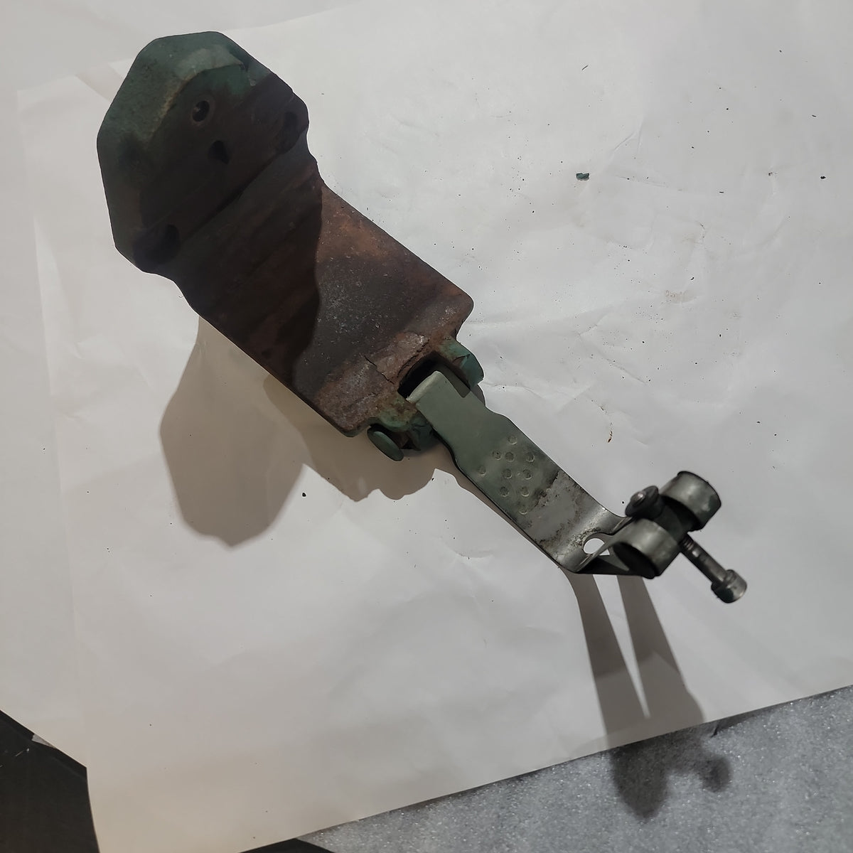 Volvo 21399313 Engine Support Bracket | Used │ Volvo 