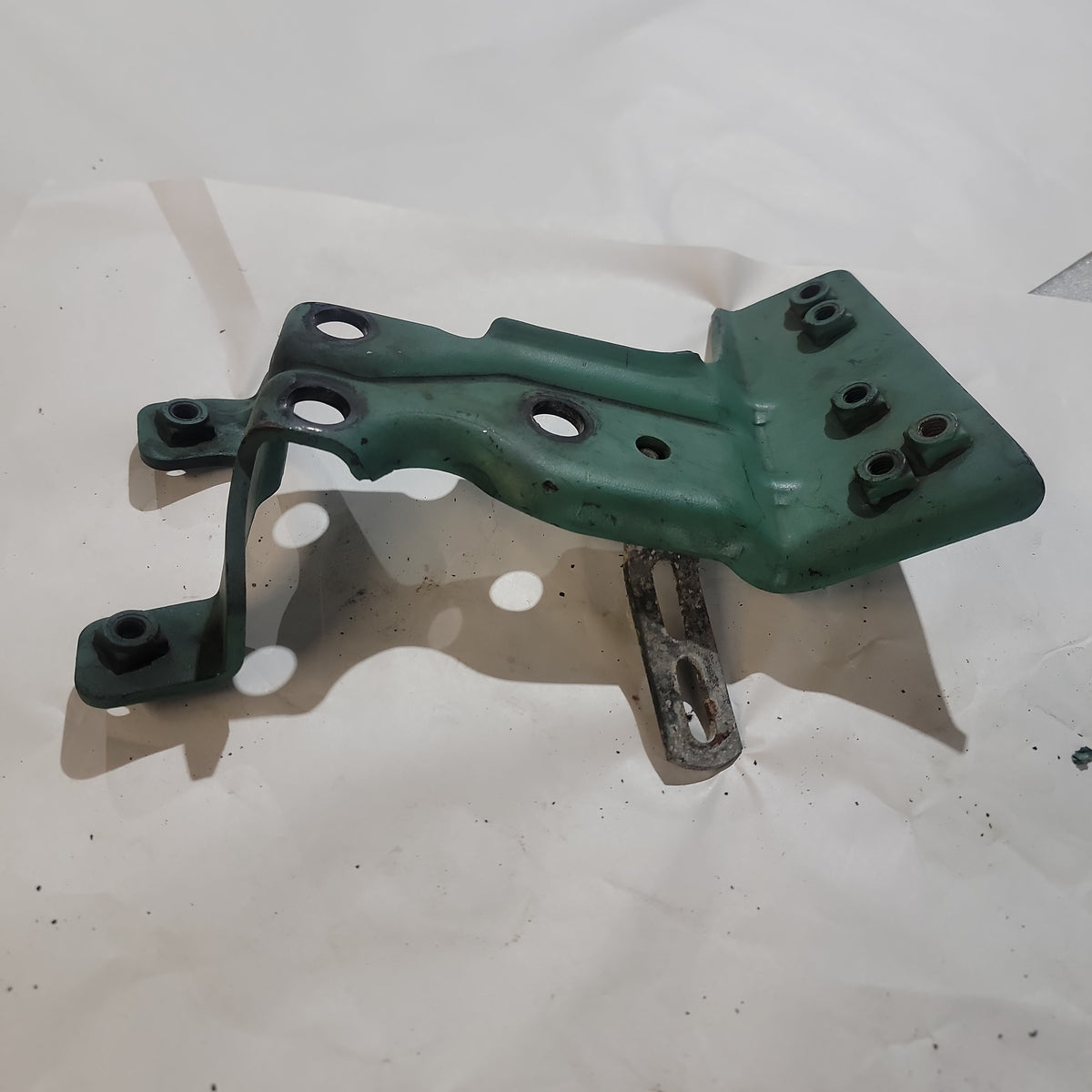 Volvo 22058541 Engine Bracket for D13 Engines | Used │ Volvo 