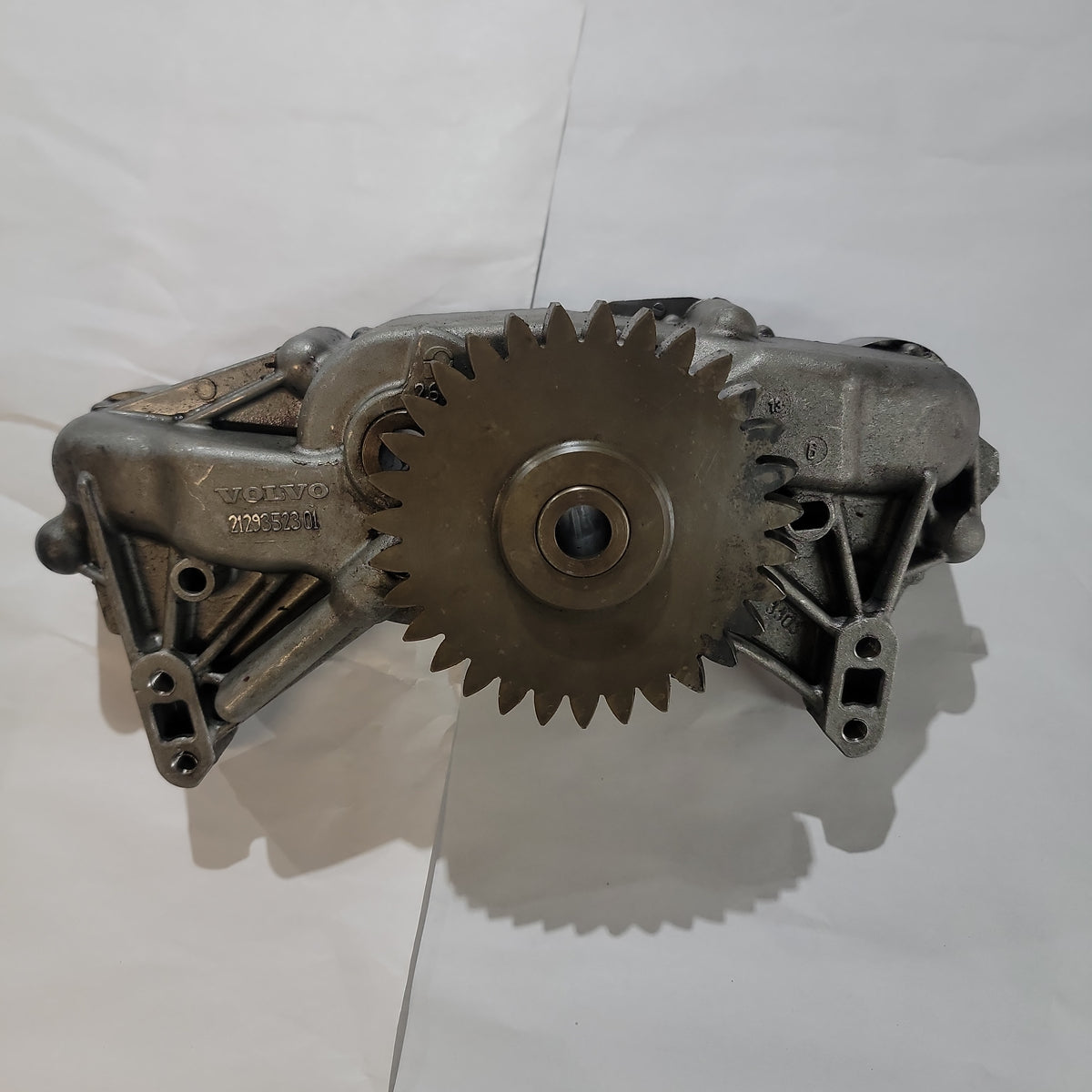 Volvo 21293523 Oil Pump for D13 Engines | Used │ Volvo 