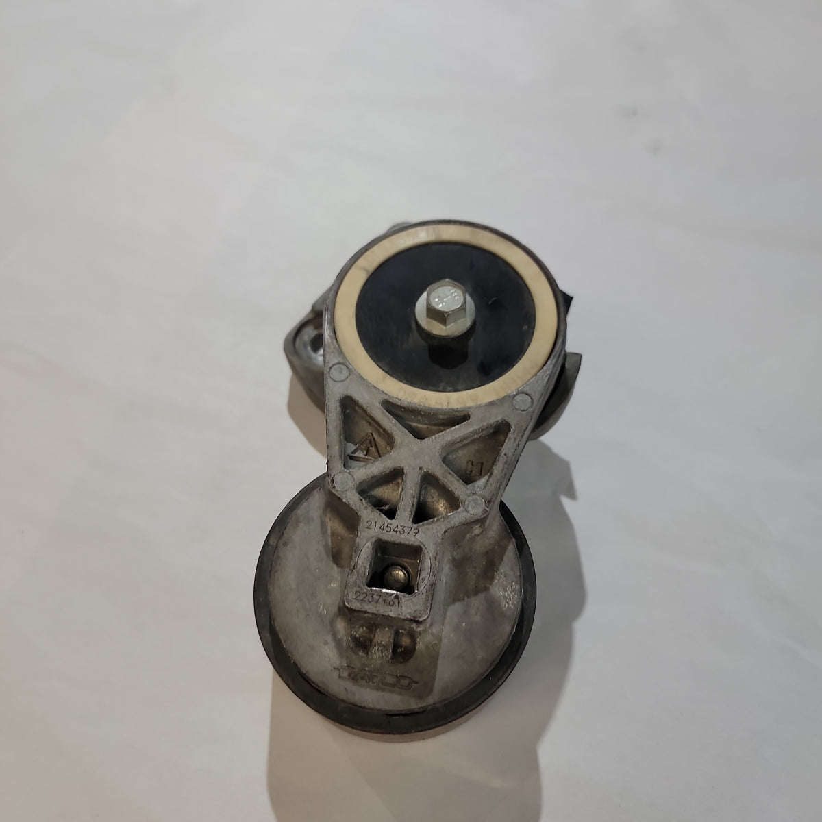 Volvo 21454379 D13 AC Belt Tensioner | Used │ Volvo 