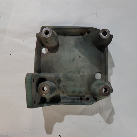 Volvo 21399472 VNL/D13 Alternator bracket | Used │ Volvo 