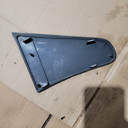 Volvo 21118596 Cover Panel for Volvo VNL | Used │ Volvo 