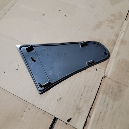 Volvo 21118596 Cover Panel for Volvo VNL | Used │ Volvo 