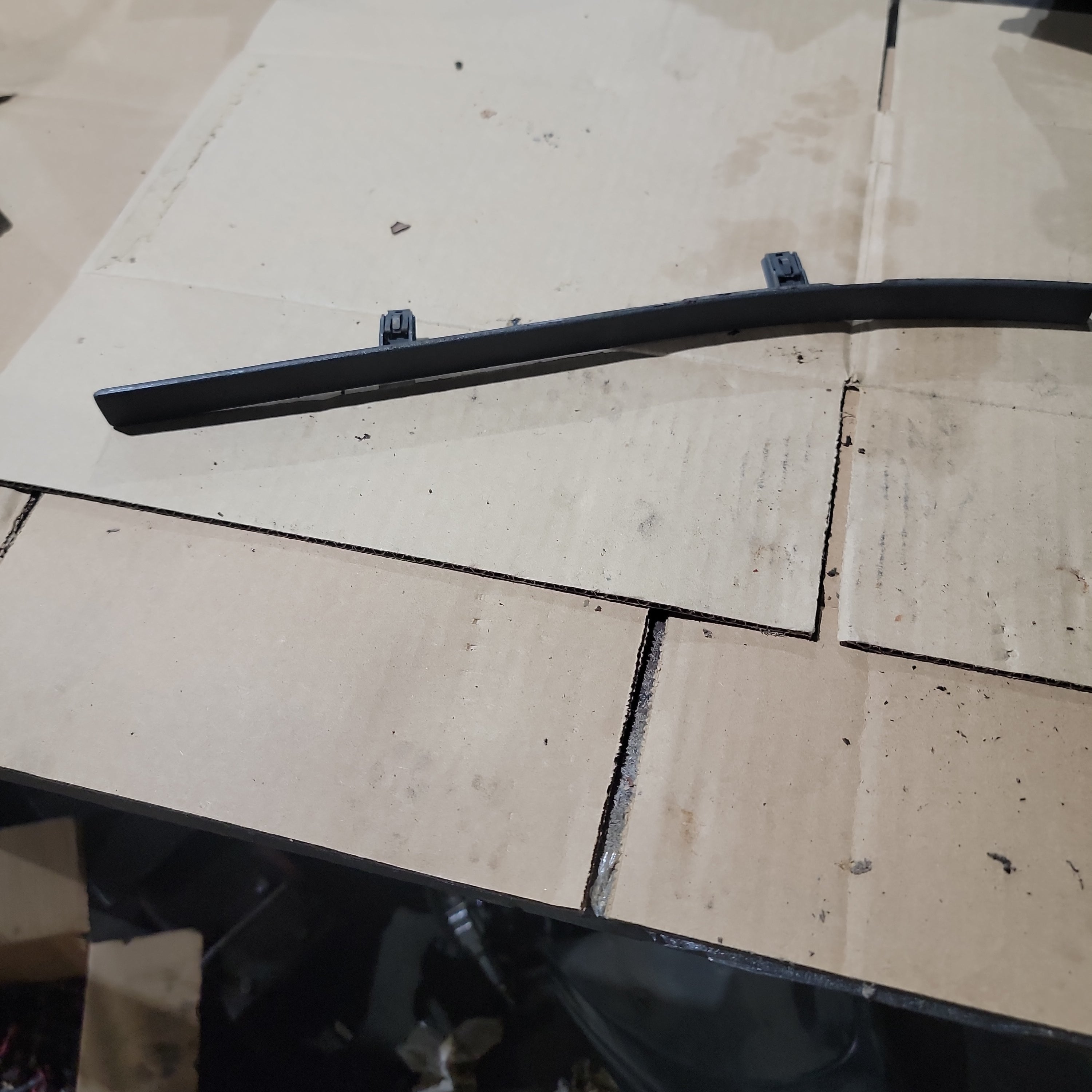 Volvo 3175618 Dash Trim for Volvo VNL | Used │ Volvo 