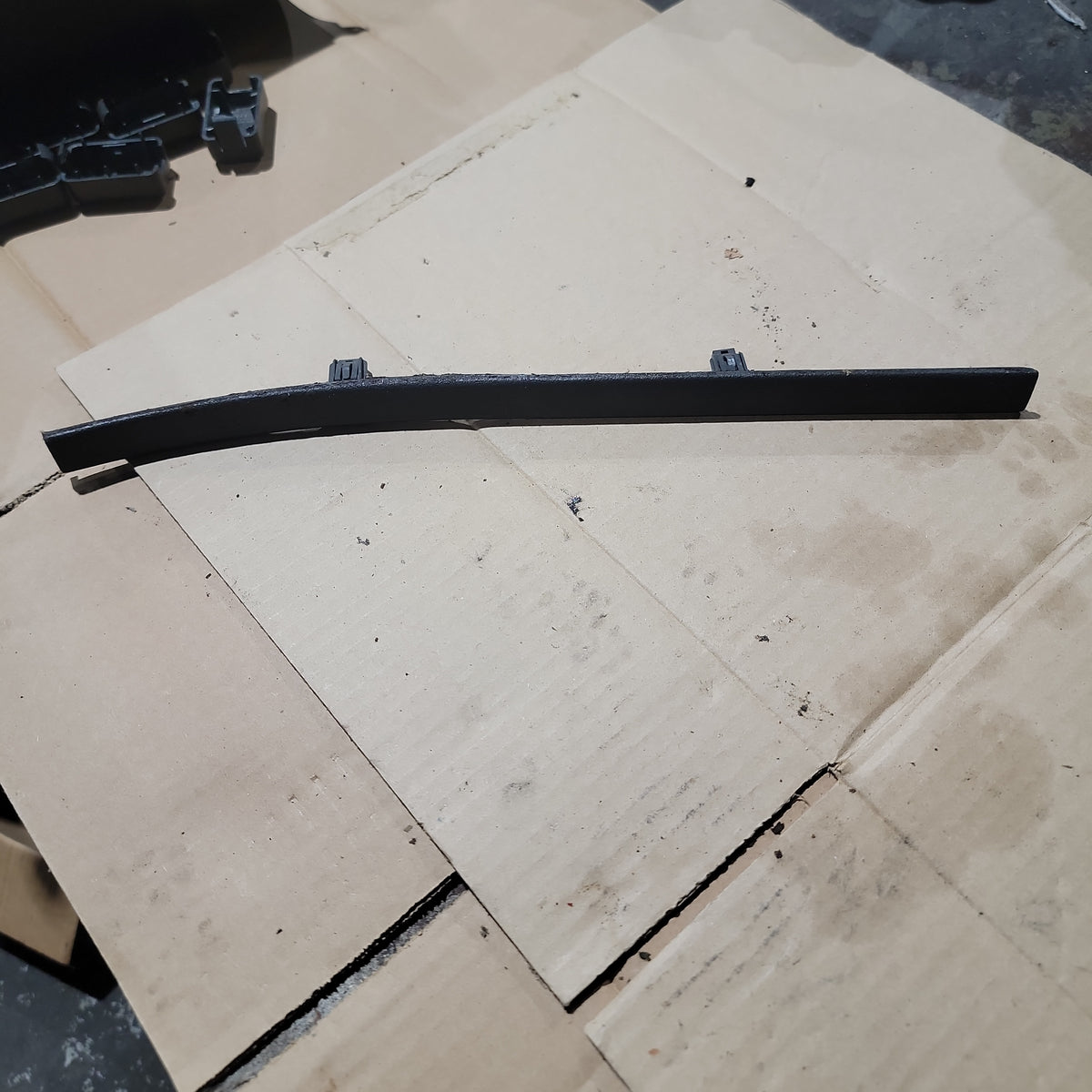 Volvo 3175618 Dash Trim for Volvo VNL | Used │ Volvo 