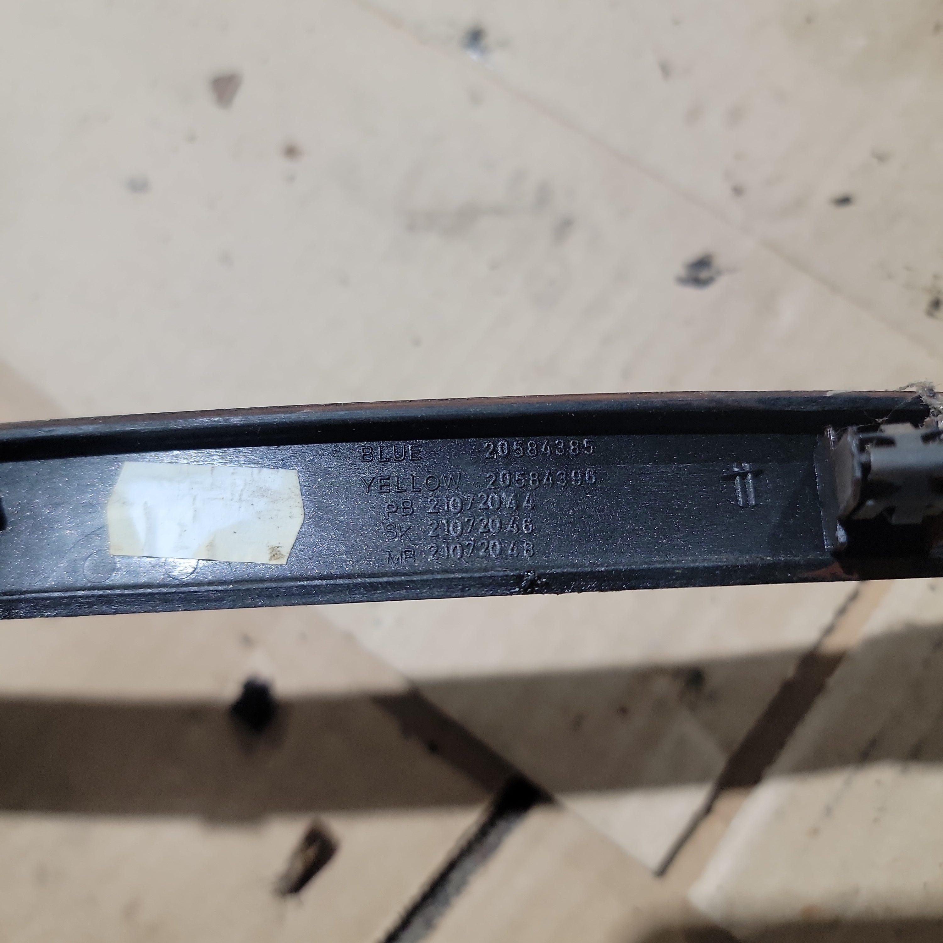 Volvo 20467356 Dash Trim for Volvo VNL | Used │ Volvo 