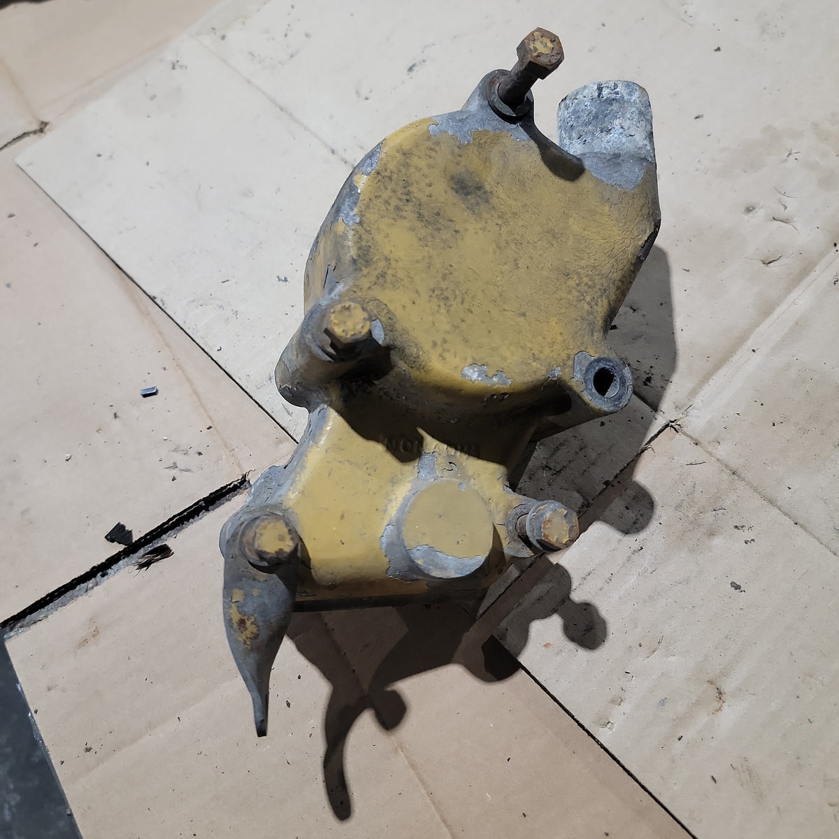 Cat 9y2586 Thermostat Housing for C15 engines| Used │ Volvo 