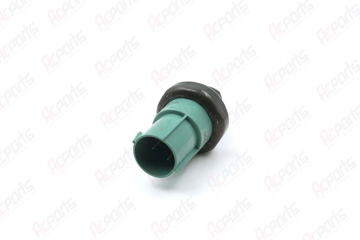Freightliner 06-35209-000 Binary Pressure Switch – Green NC M10