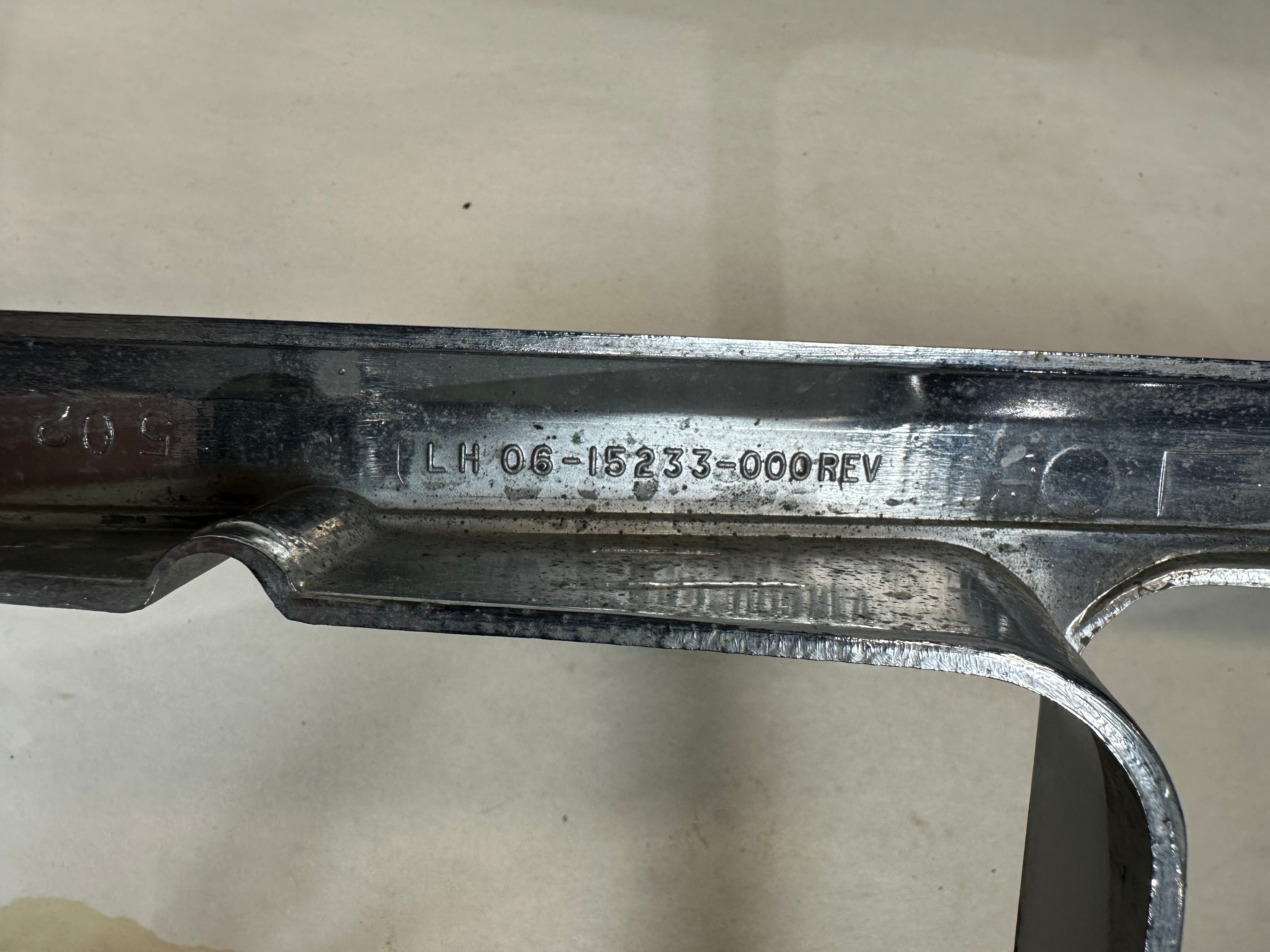 Used Freightliner Headlight Bezel 06-15233-000│ LH Side │ Freightliner 