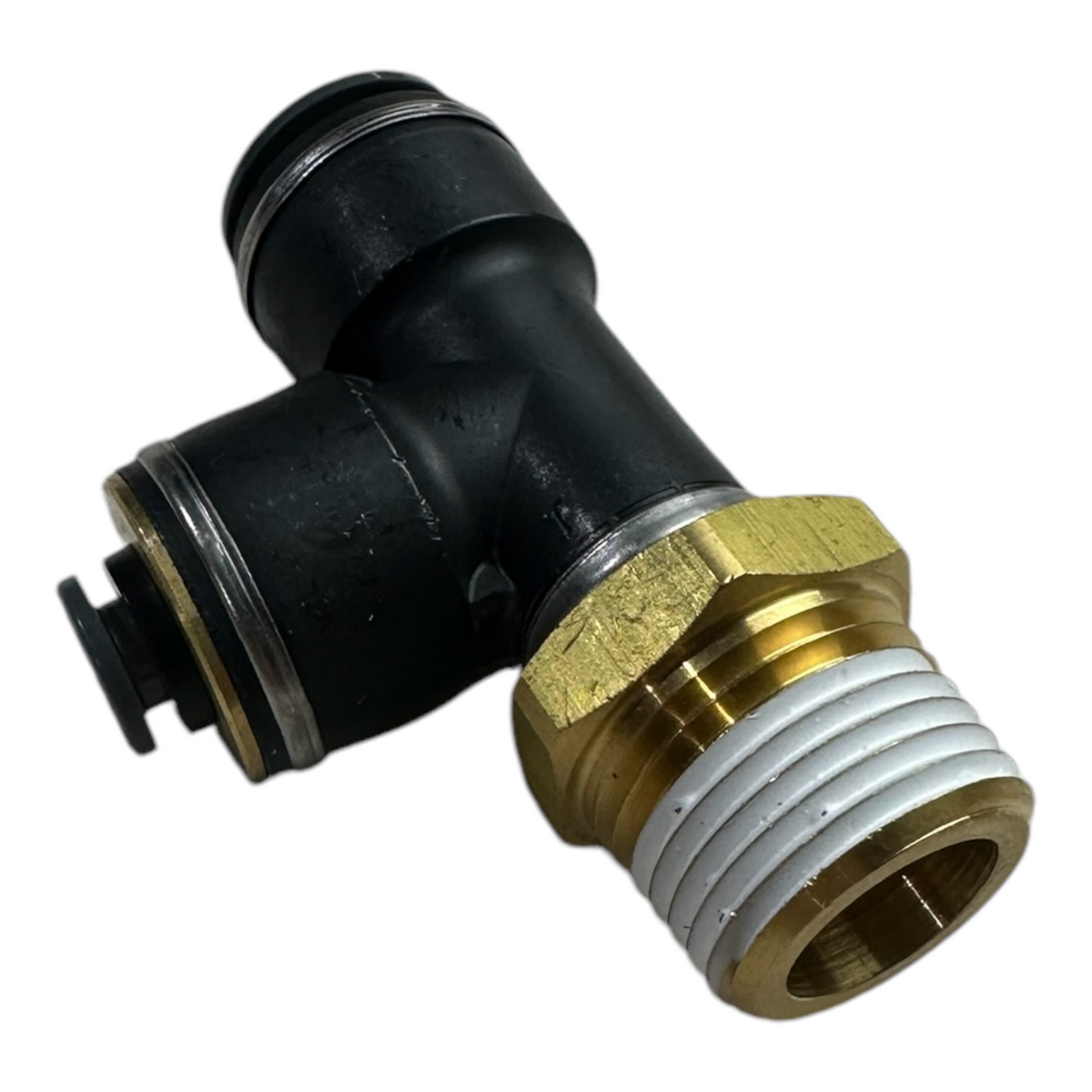 Three-quarter view of Automann 177.117184D swivel tee with brass NPT male thread pointing right