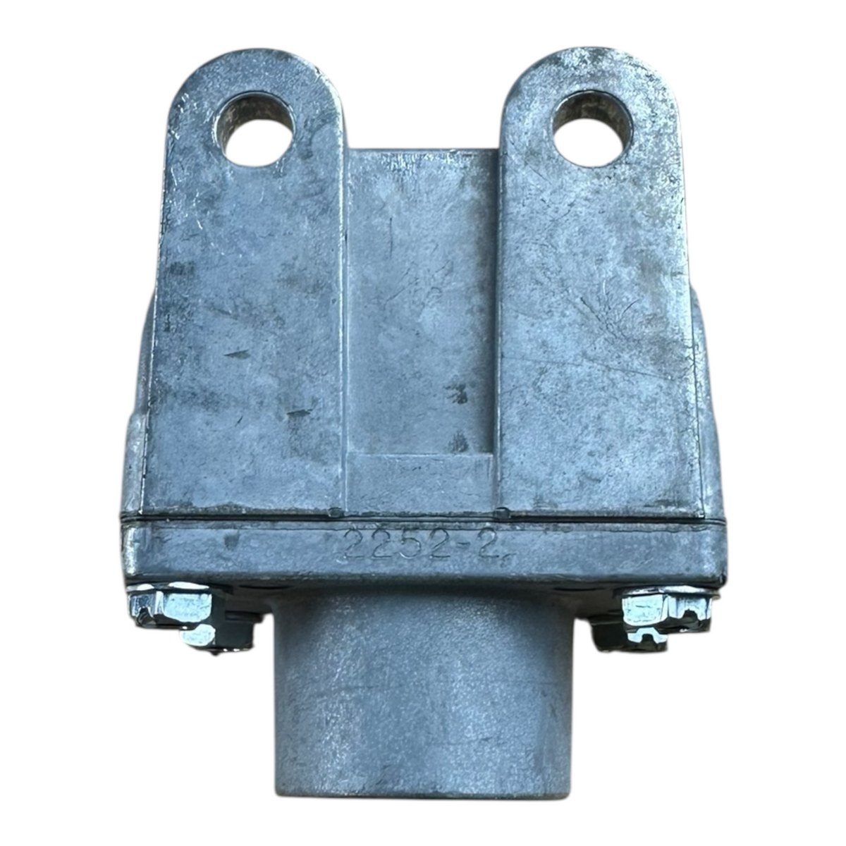 Automann 572.1035 Fuel Return Flow Splitter Tee │ Replaces Paccar 2252-2D │ Automann 